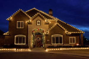 best christmas light hanging install cost of how much is who to call